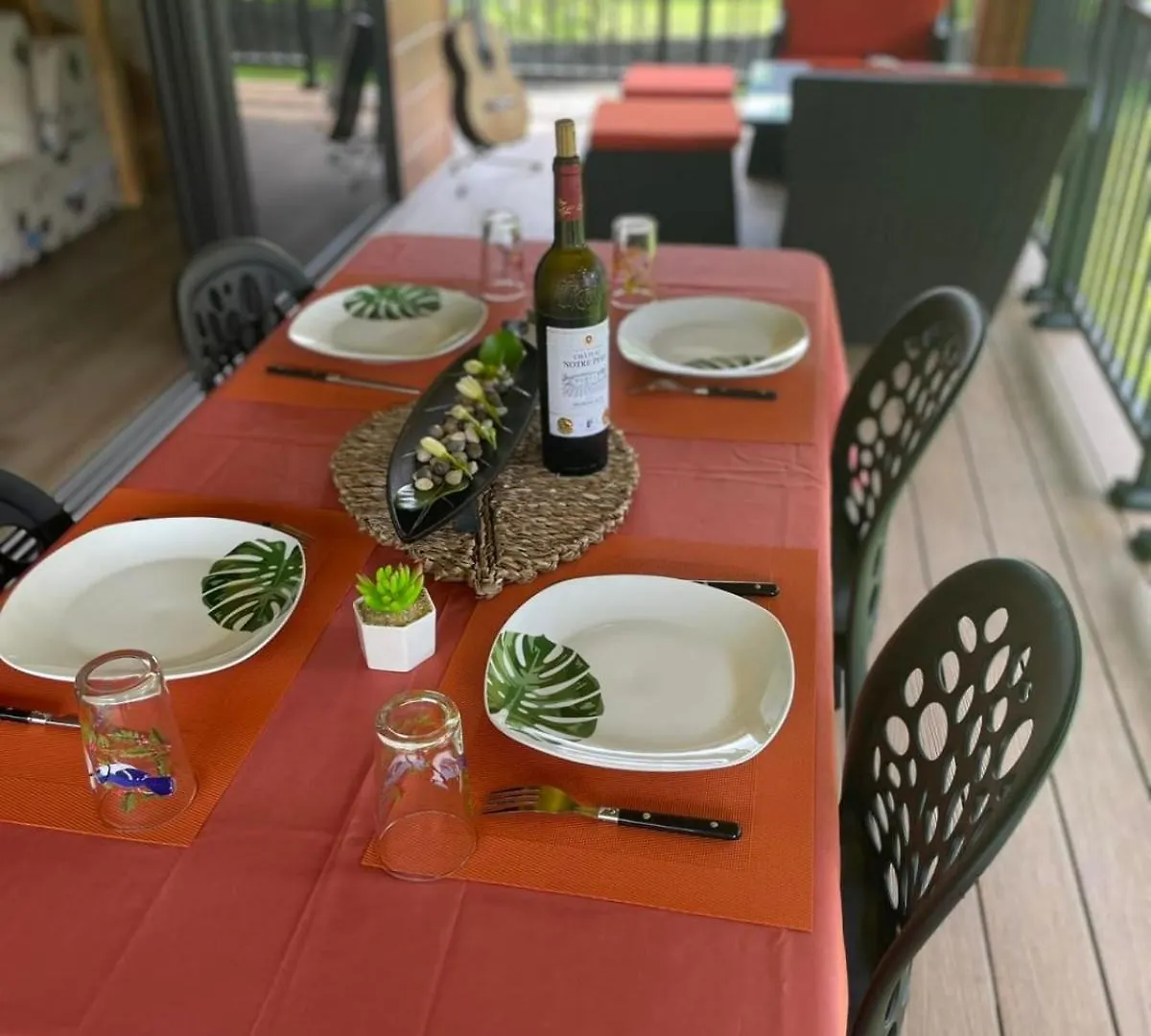 בית נופש הוילה Bungalow Fare Miti Vairao