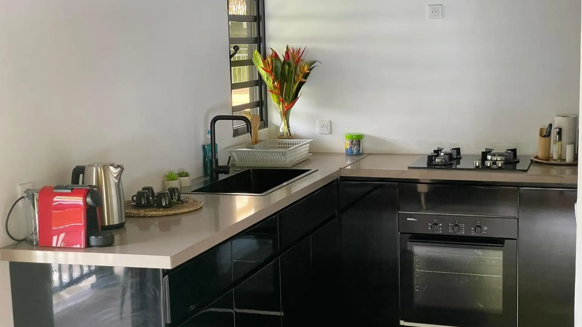 הוילה Bungalow Fare Miti Vairao בית נופש